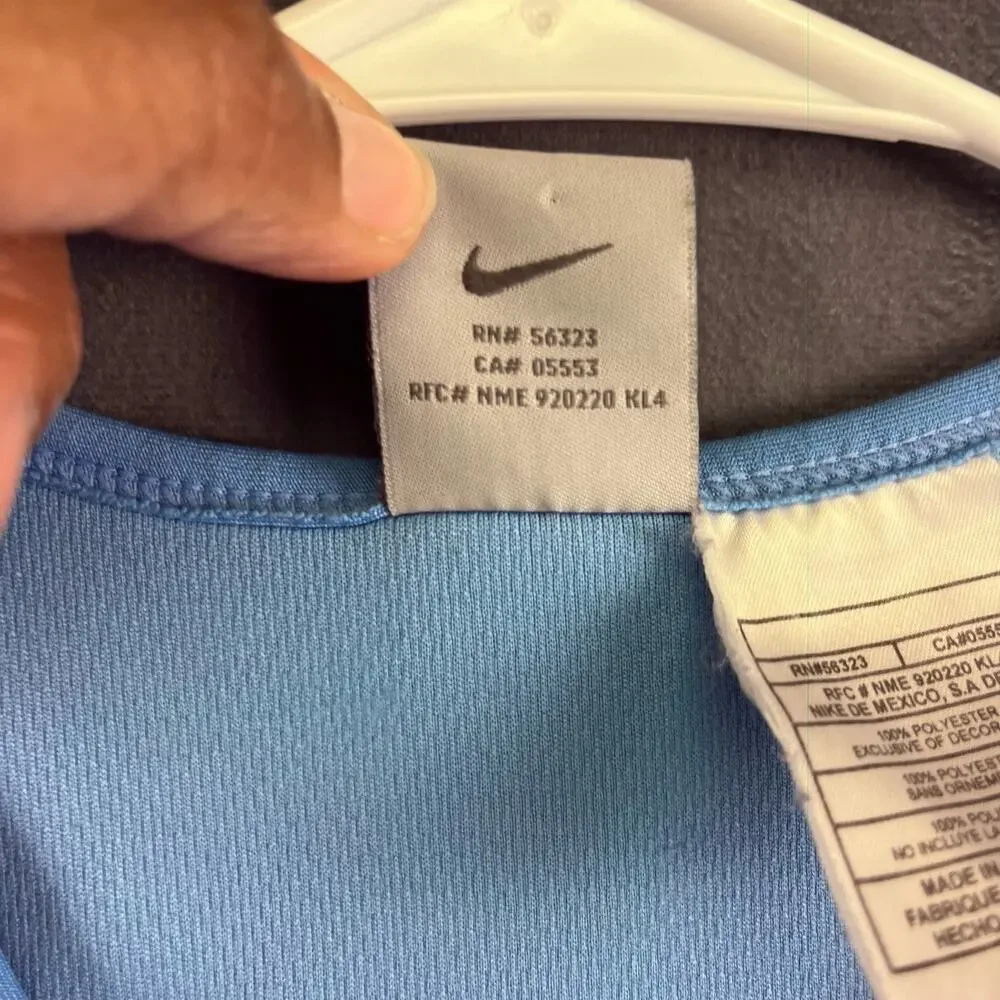 Vintage Nike Women’s Waffle Knit Small Running Shirt V Neck Dri Fit Embroidered